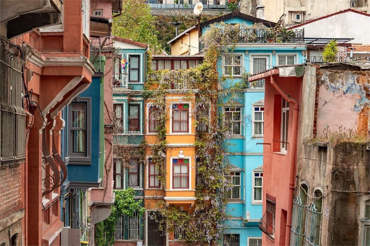 Colorful façades in Balat, a third-day highlight in Istanbul
