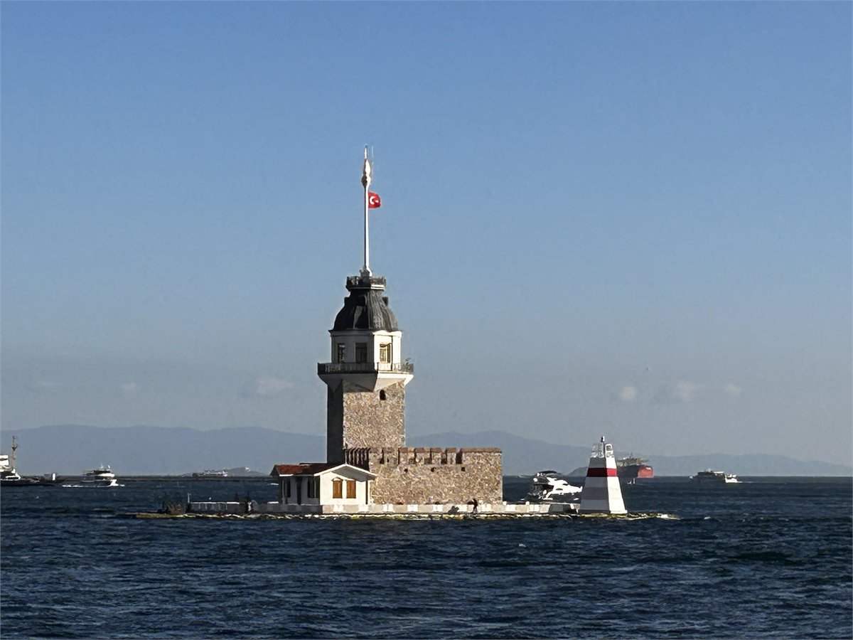 Maiden's Tower standing in the Bosphorus between the two continents Maiden's Tower standing in the Bosphorus between the two continents